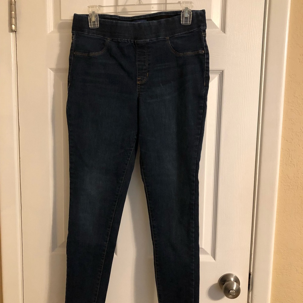 Old Navy Rockstar jeggings.